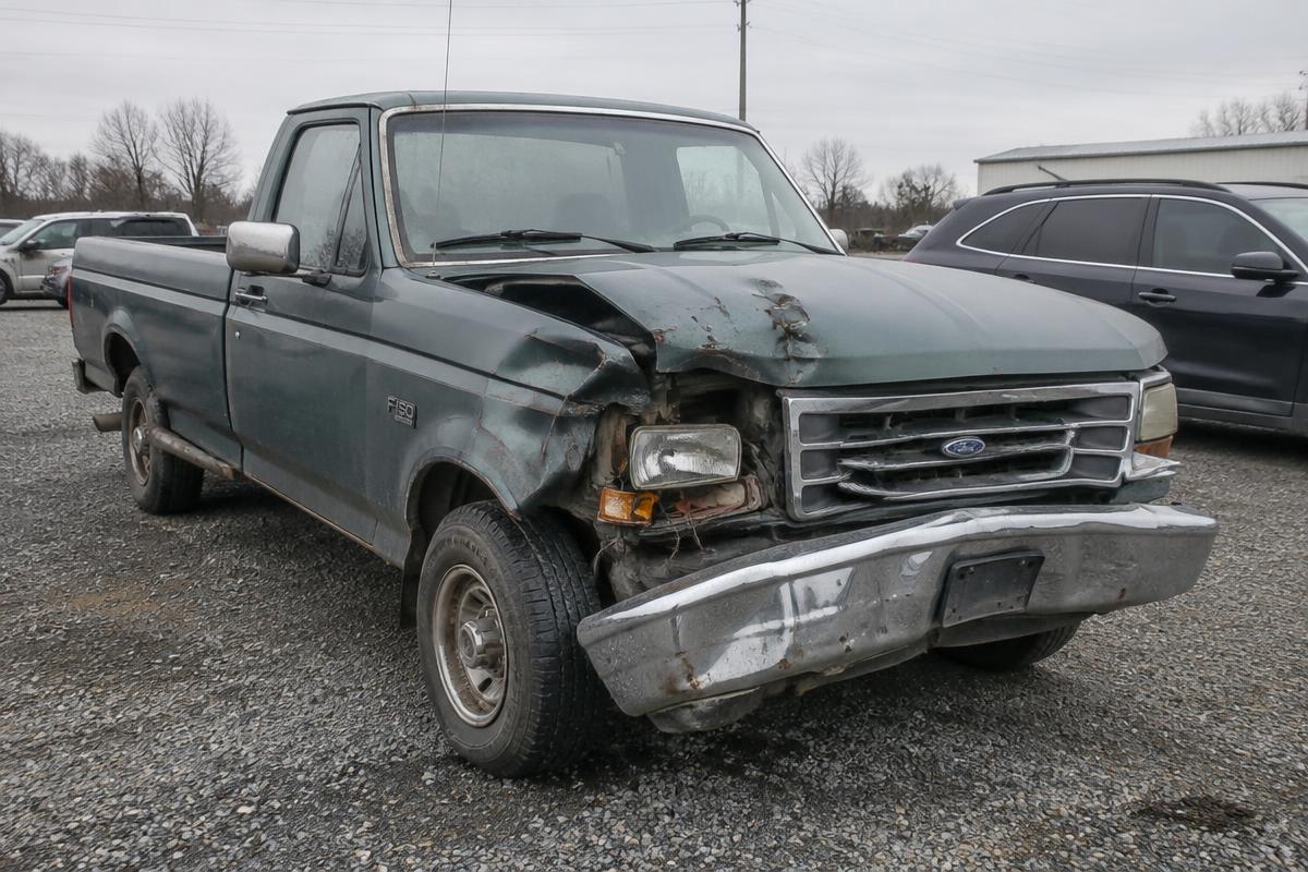 Damaged pickup truck we can buy